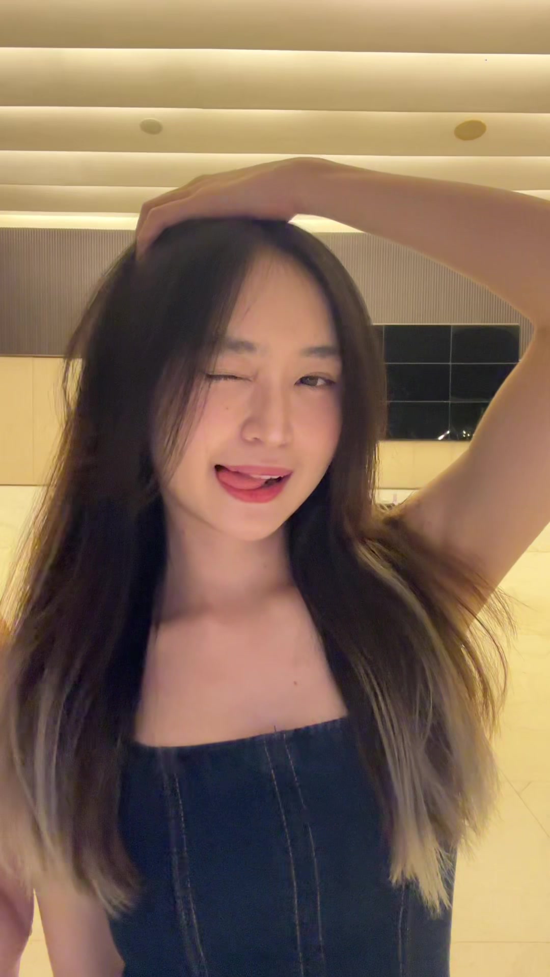 @Angietaniaa
