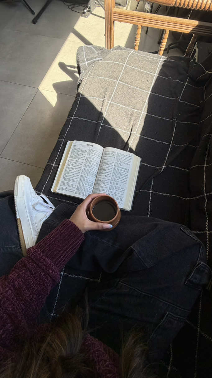@𝒎𝒂𝒏𝒖 𝒎𝒐𝒖𝒓𝒂✨