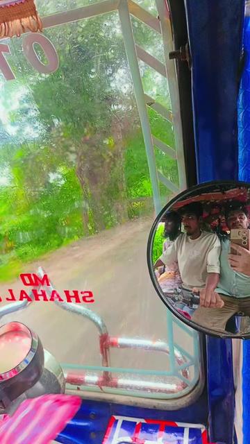 @দাদা ভাই ☣️🚸