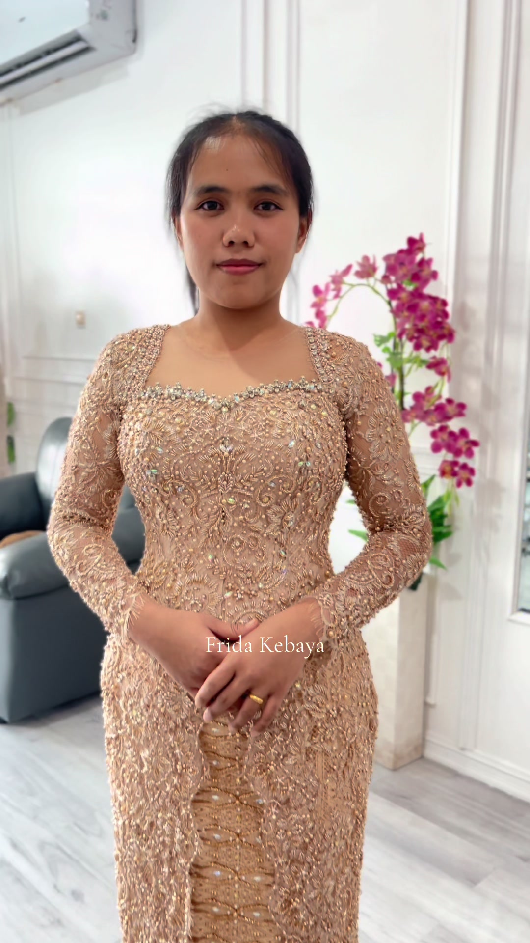 @Frida_Kebaya