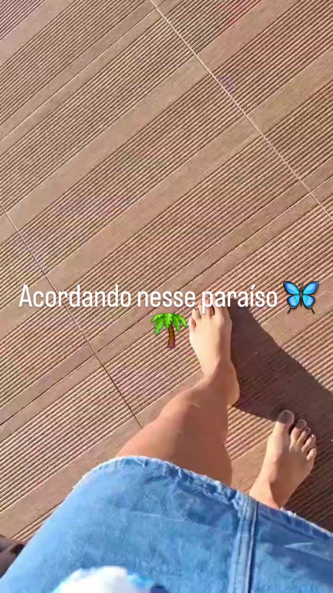 @Tais