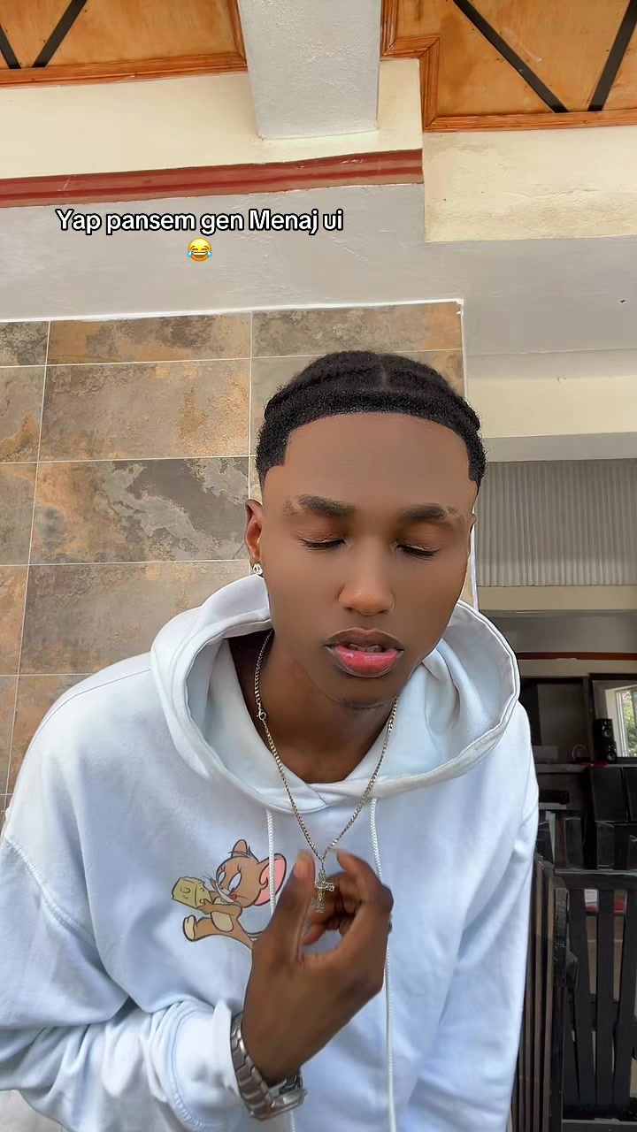 @Mr kris boy🧃~🥰