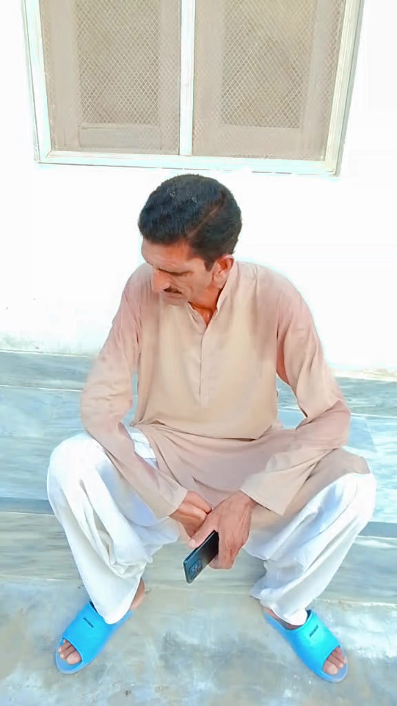 @m Khalid Abbas
