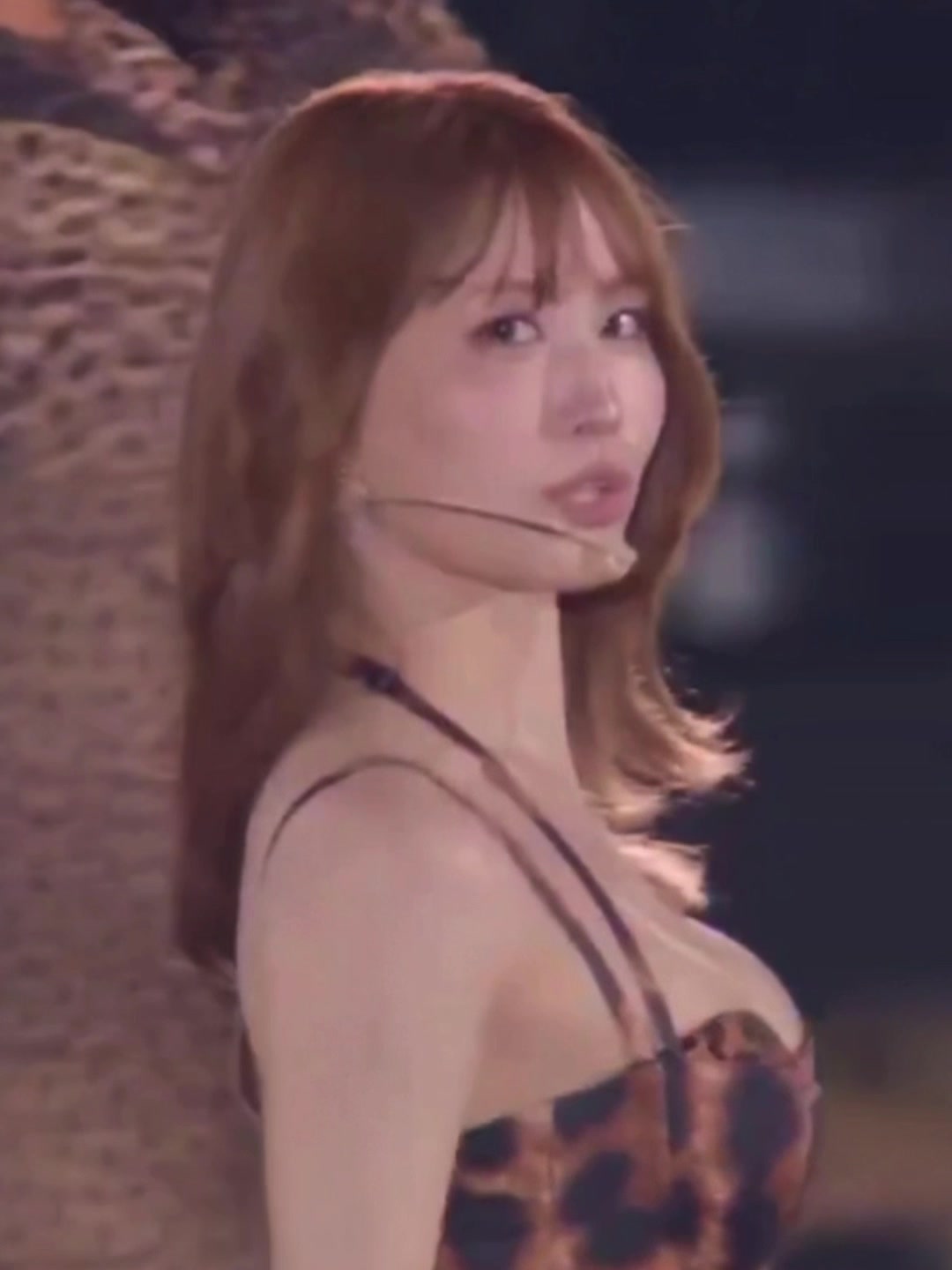 @MOMO