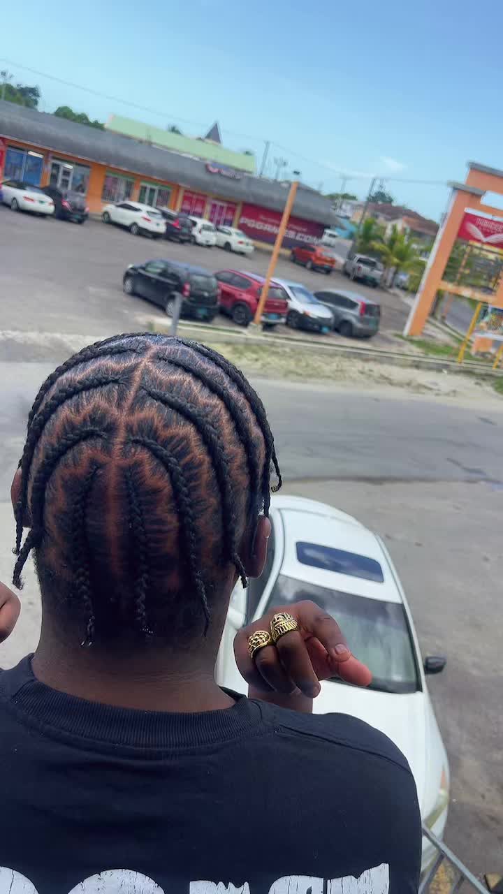 @CrownedbyAlizah🥰