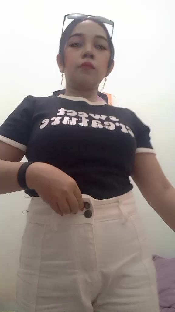 @Hafisa yg sll sbr2 bnget