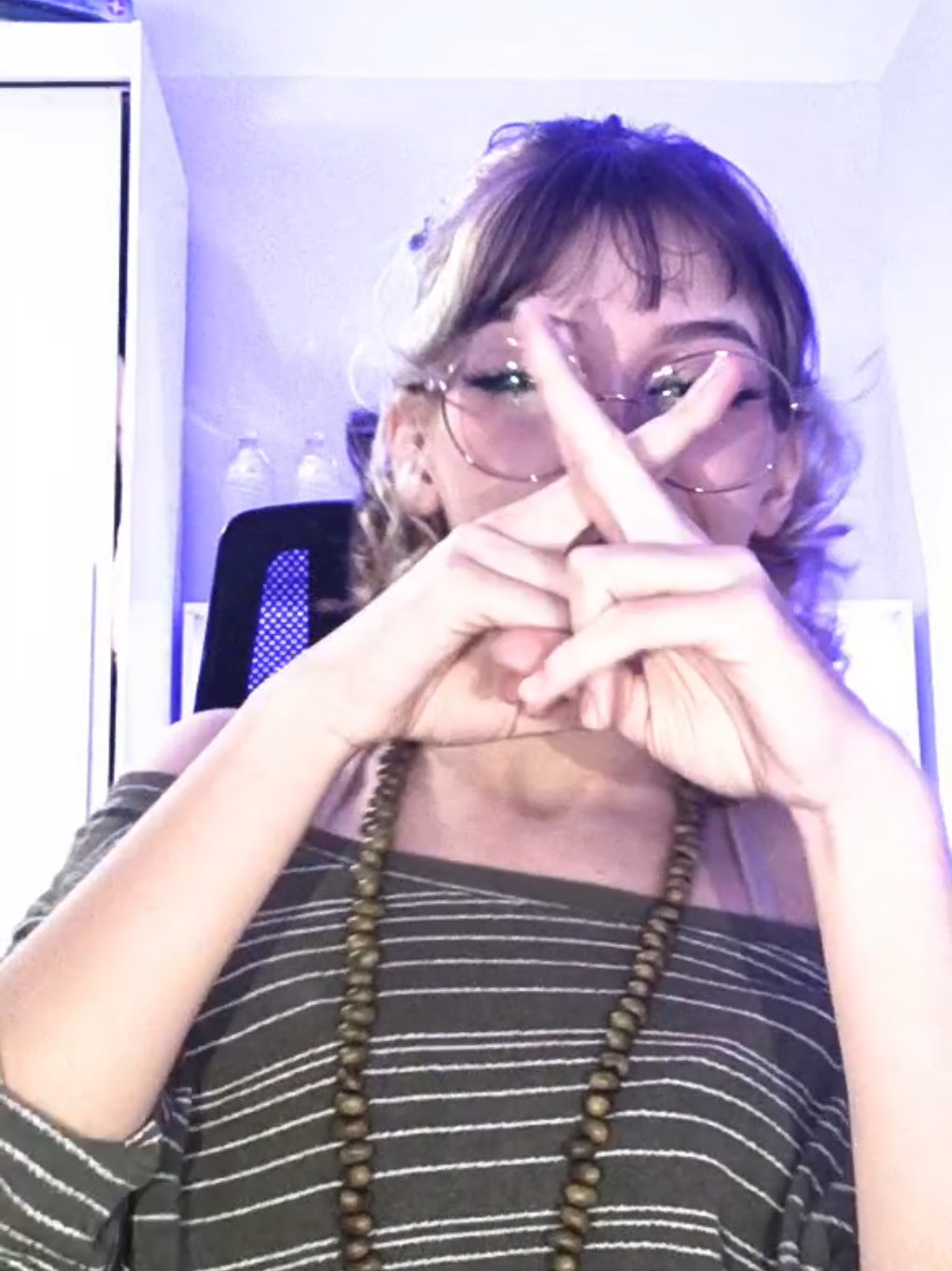@Jyzi