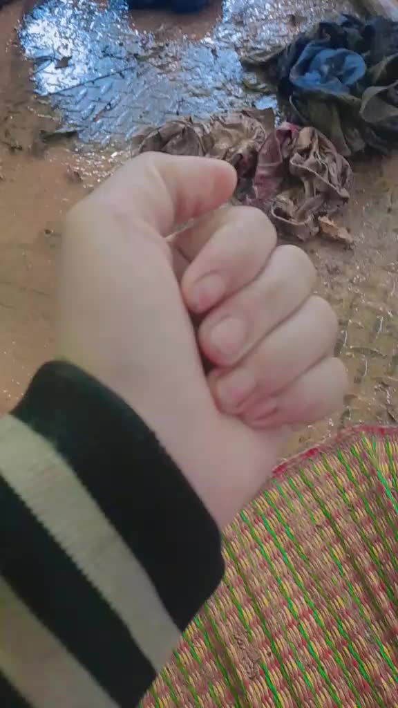@ນາງນາ ຊົງ