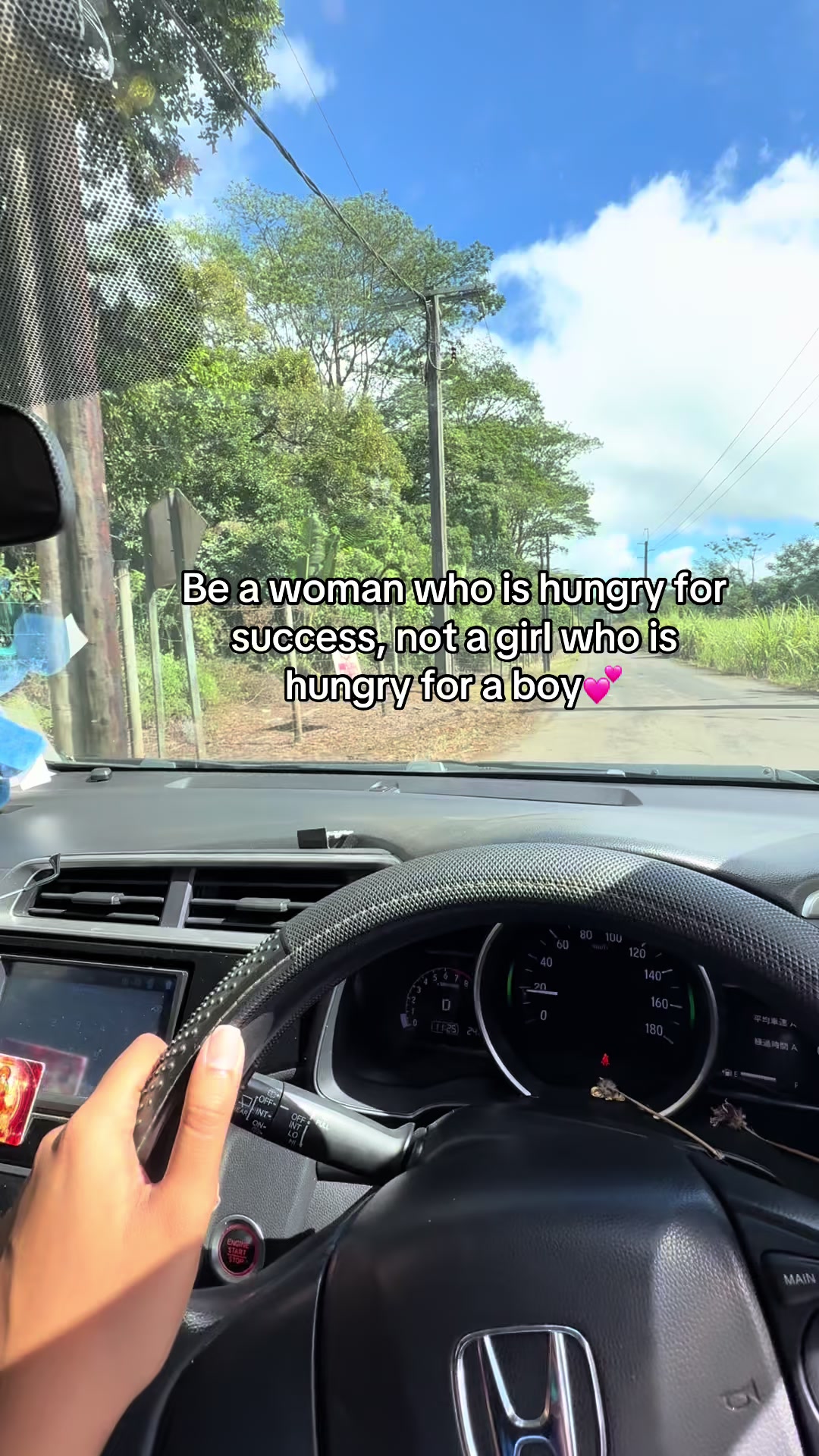 @Esha👑