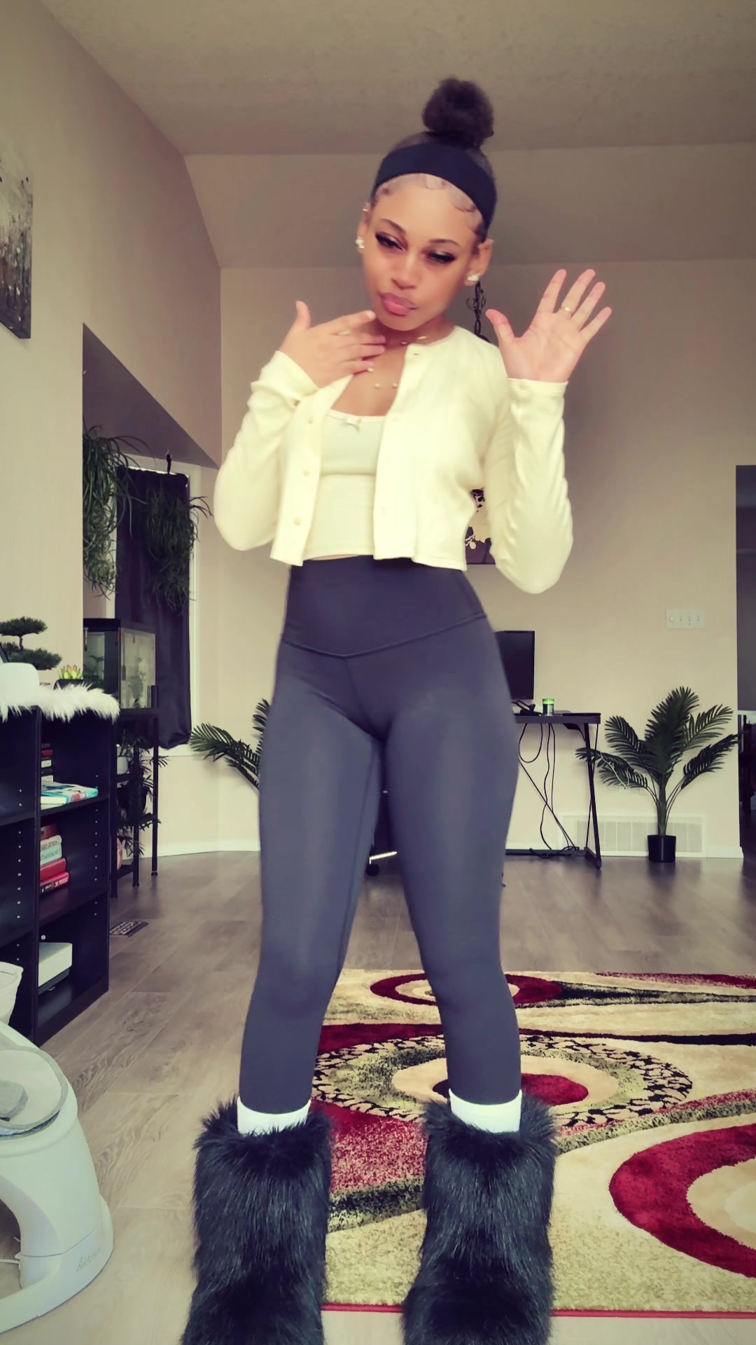@Emily🖤👤