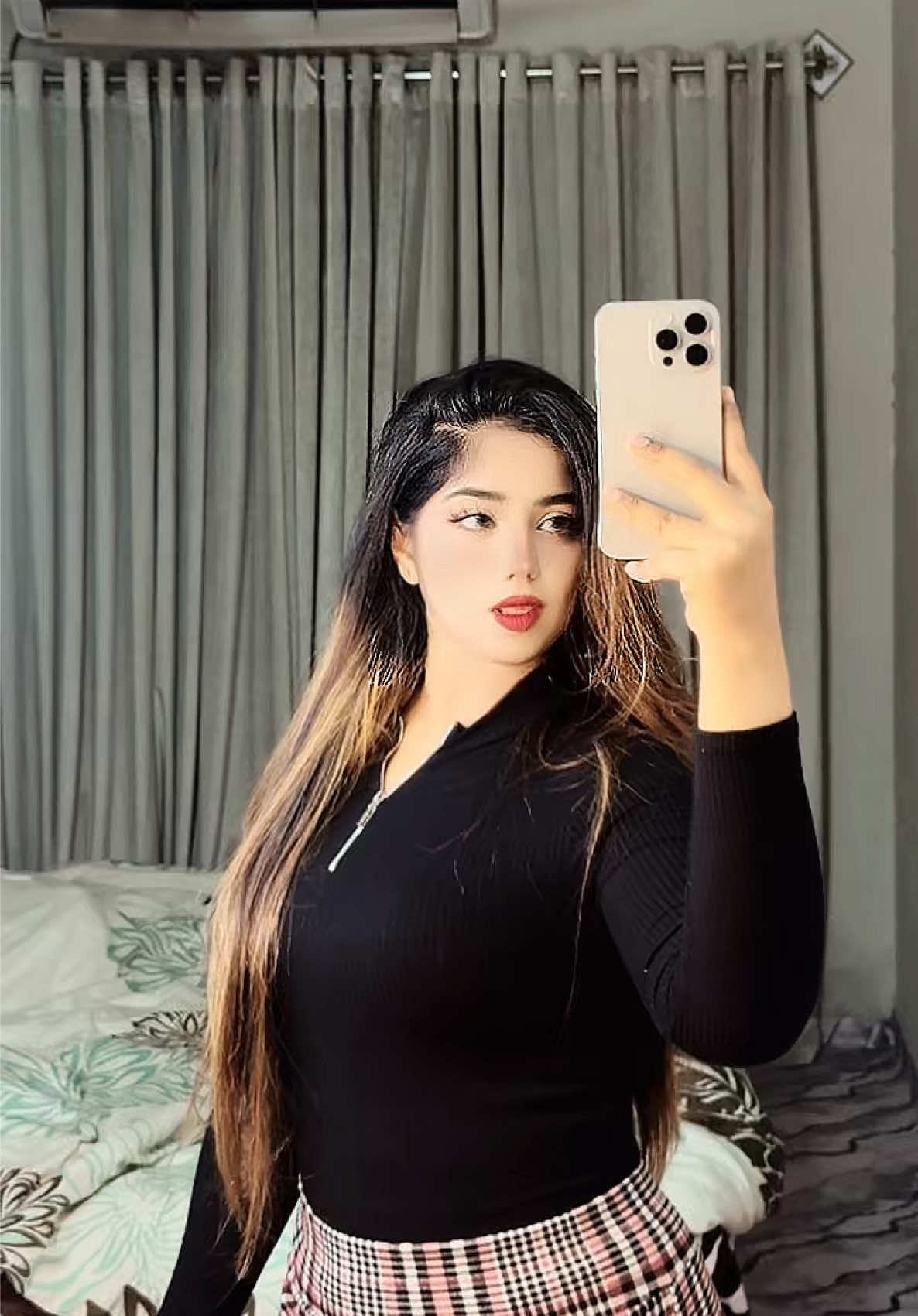 @ReeM Kh@N 🕊️