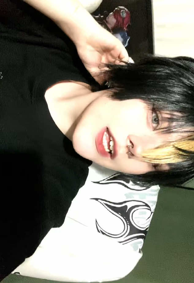 @˚ ⋆.˚✮ Vee ✮˚.⋆˚
