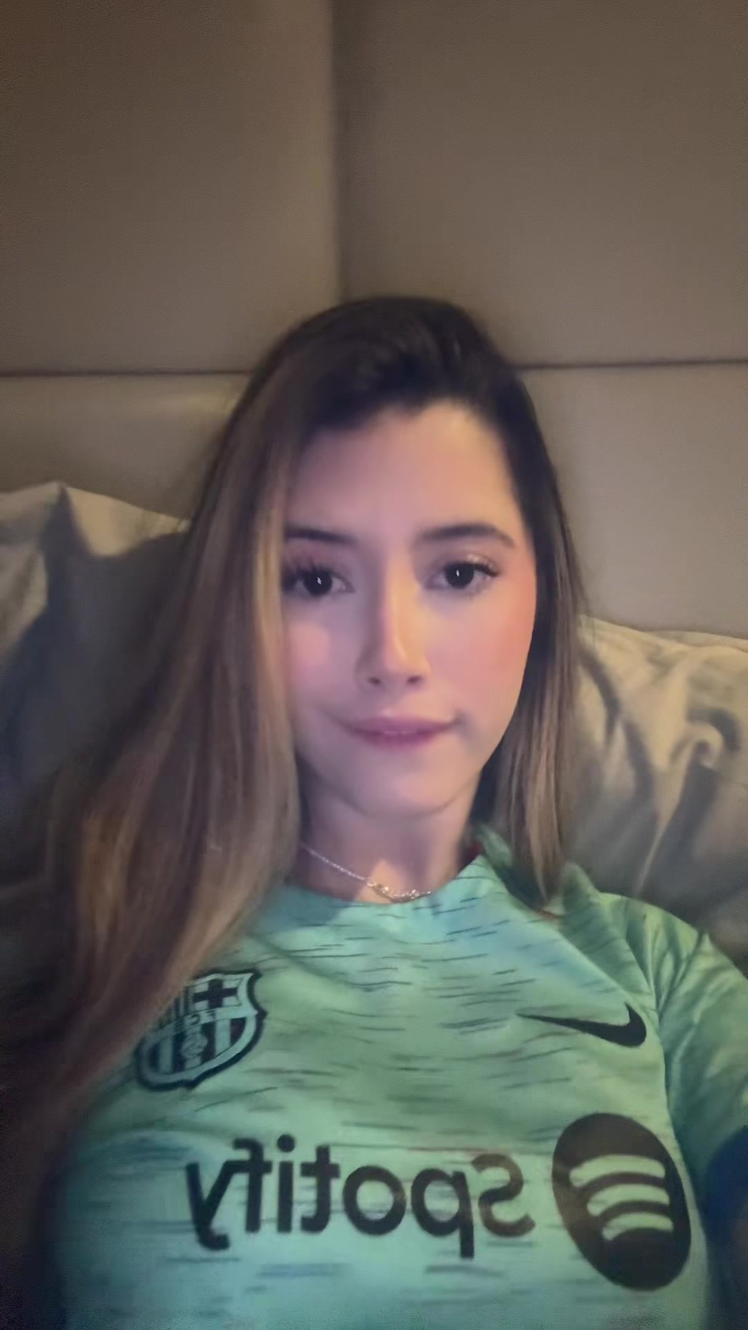 @laura