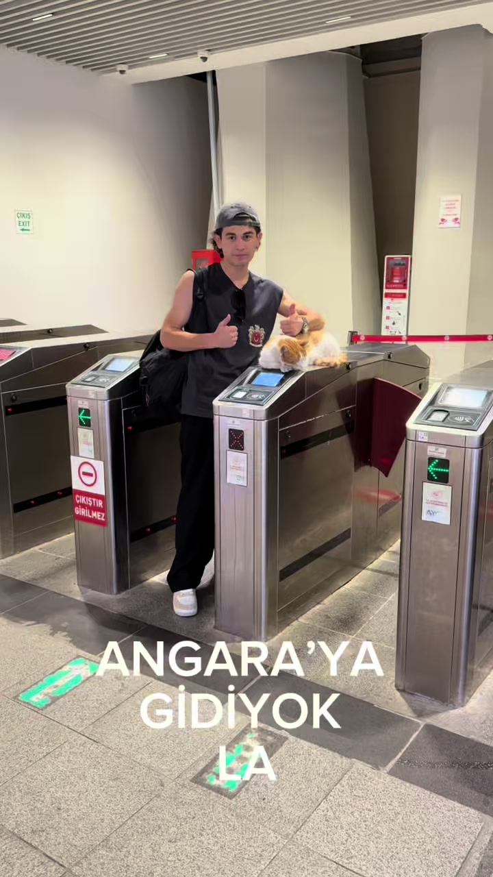 @HAKAN🇹🇷꙰͜͡✭