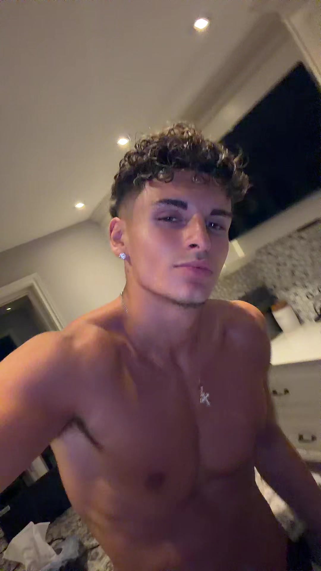 @chris.nikoo