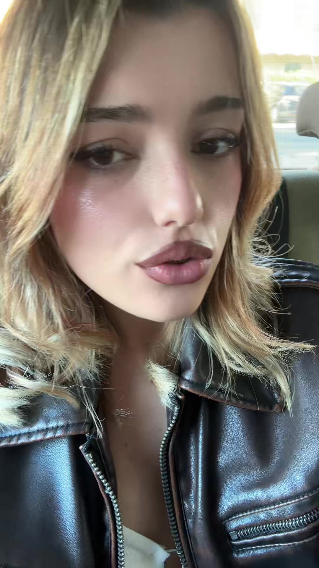 @11jolynee
