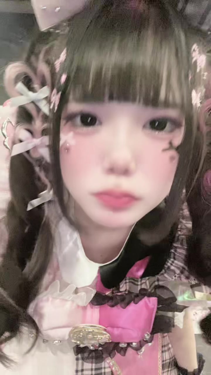 @ゐなな