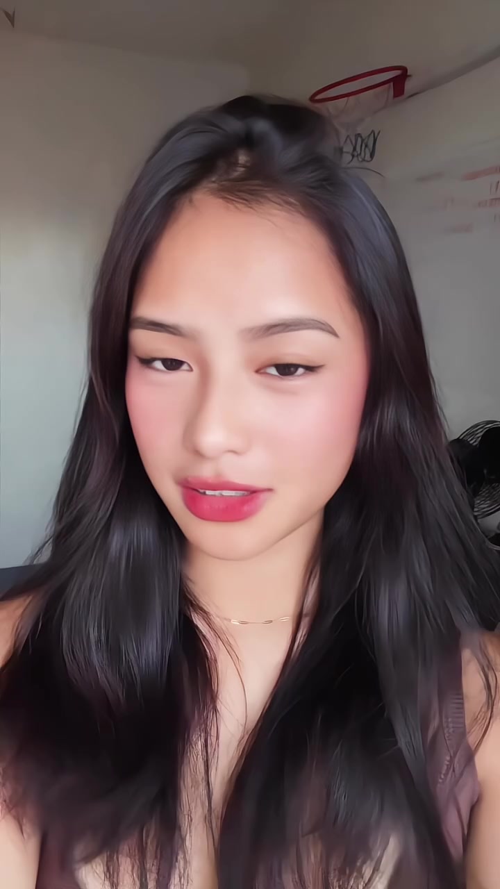 @yananicole