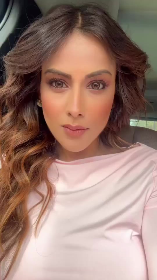 @nia Sharma