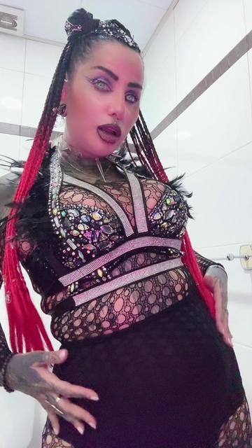 @High Priestess ๐ฑ