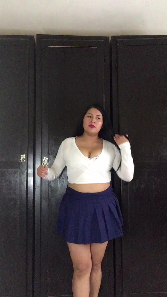 @lolaaokbb en IG
