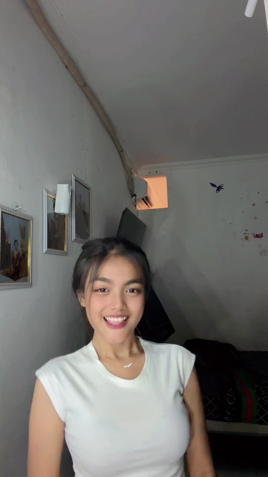 @allyizaz_