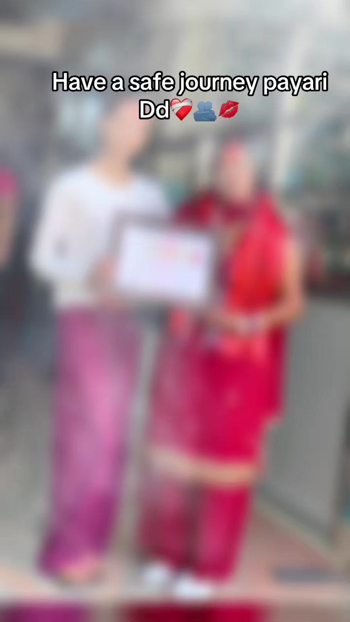 @ᥫ᭡ निशा 🦷👩⚕️