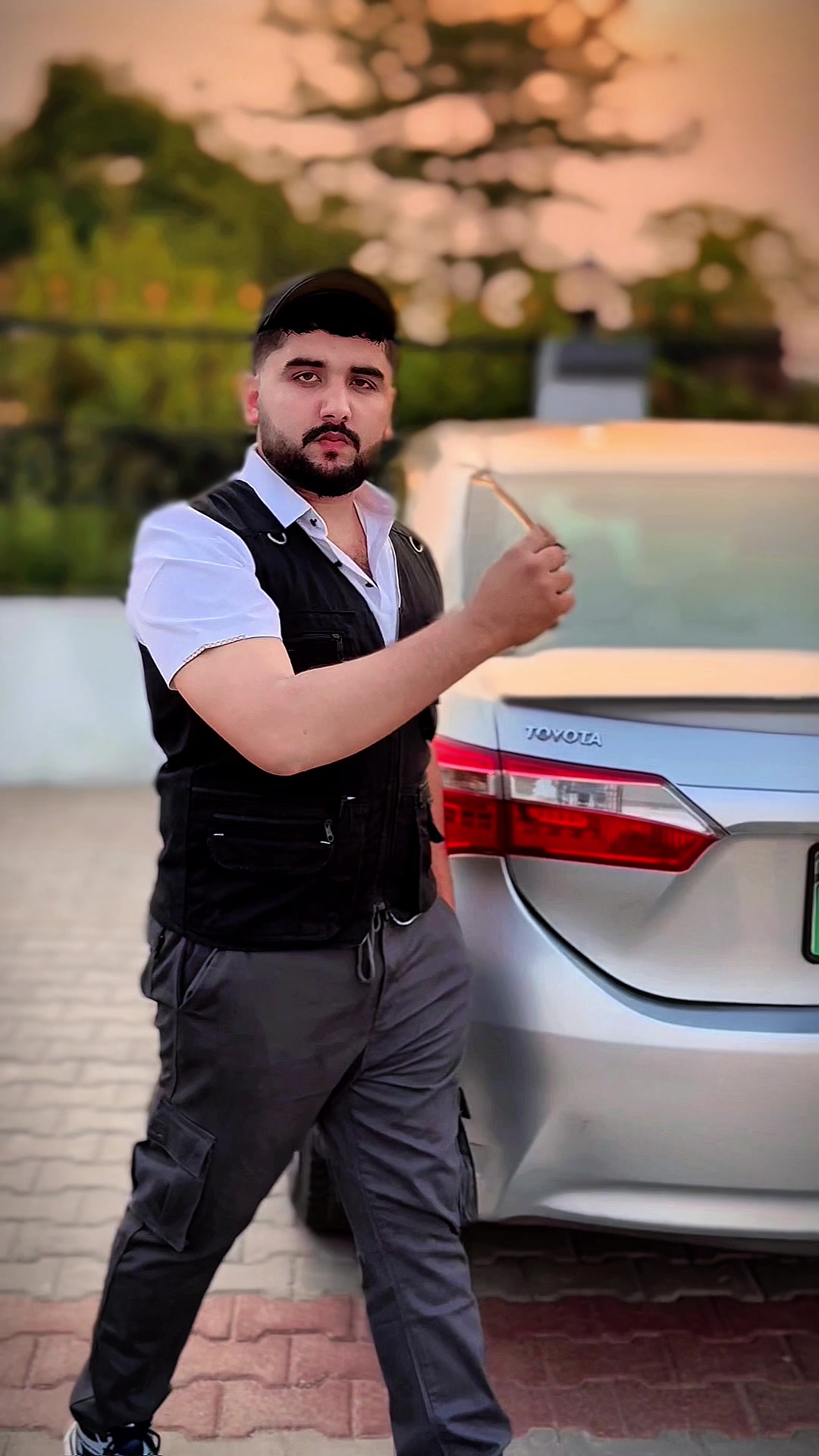 @SAQI ⚡ JUtT