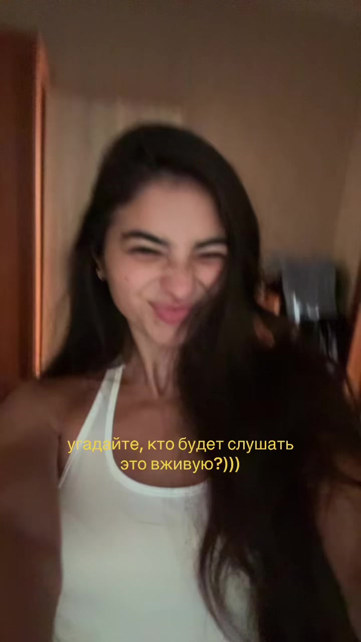 @_bellaraa_