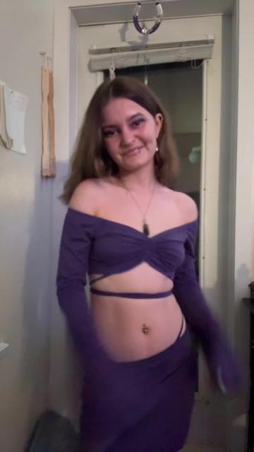 @Baylee 💜🇨🇦