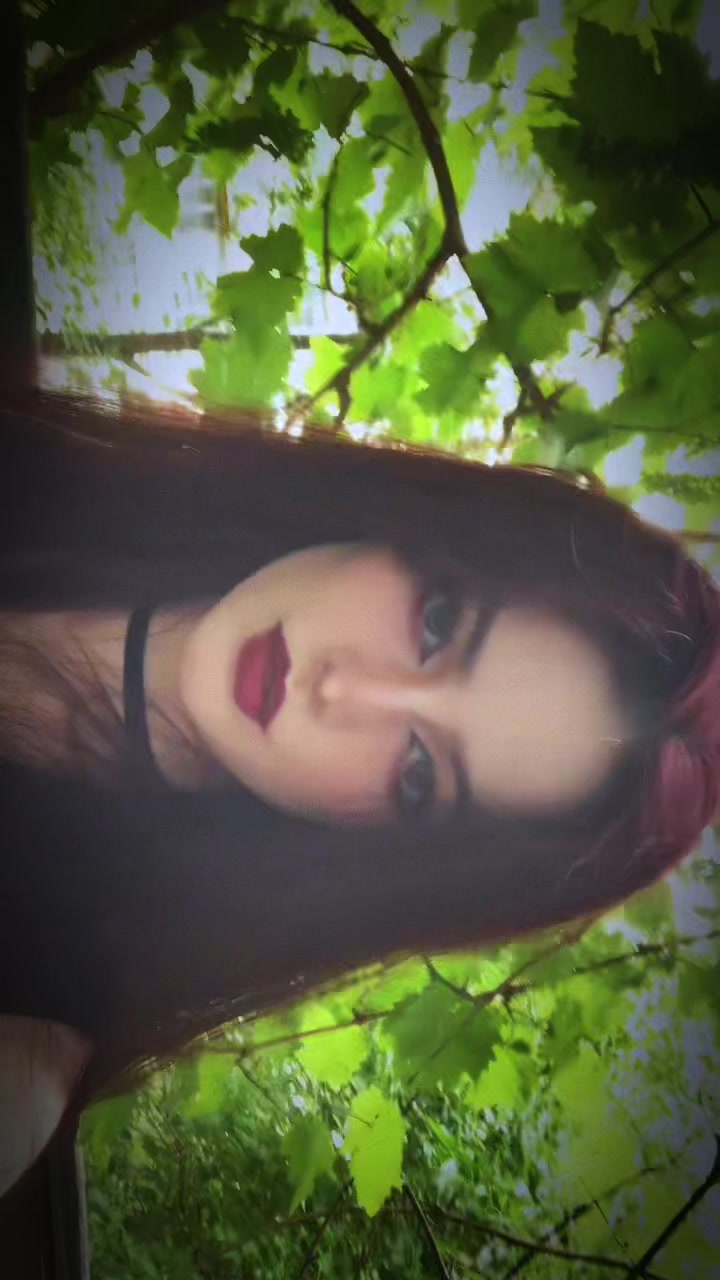 @𝔥𝔢&rsquo;𝔩𝔩𝔤𝔞𖤐