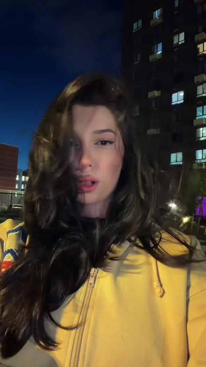 @alinareymo