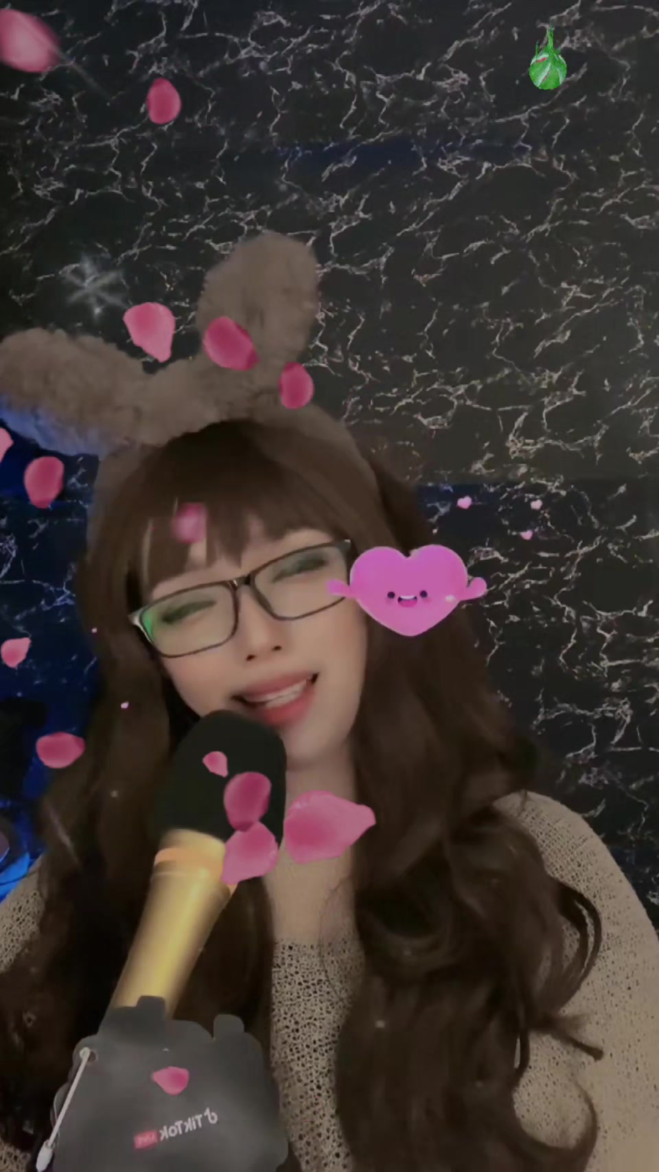 @𝙎𝘼𝙉𝘿𝙍𝘼 DJ SANTAI
