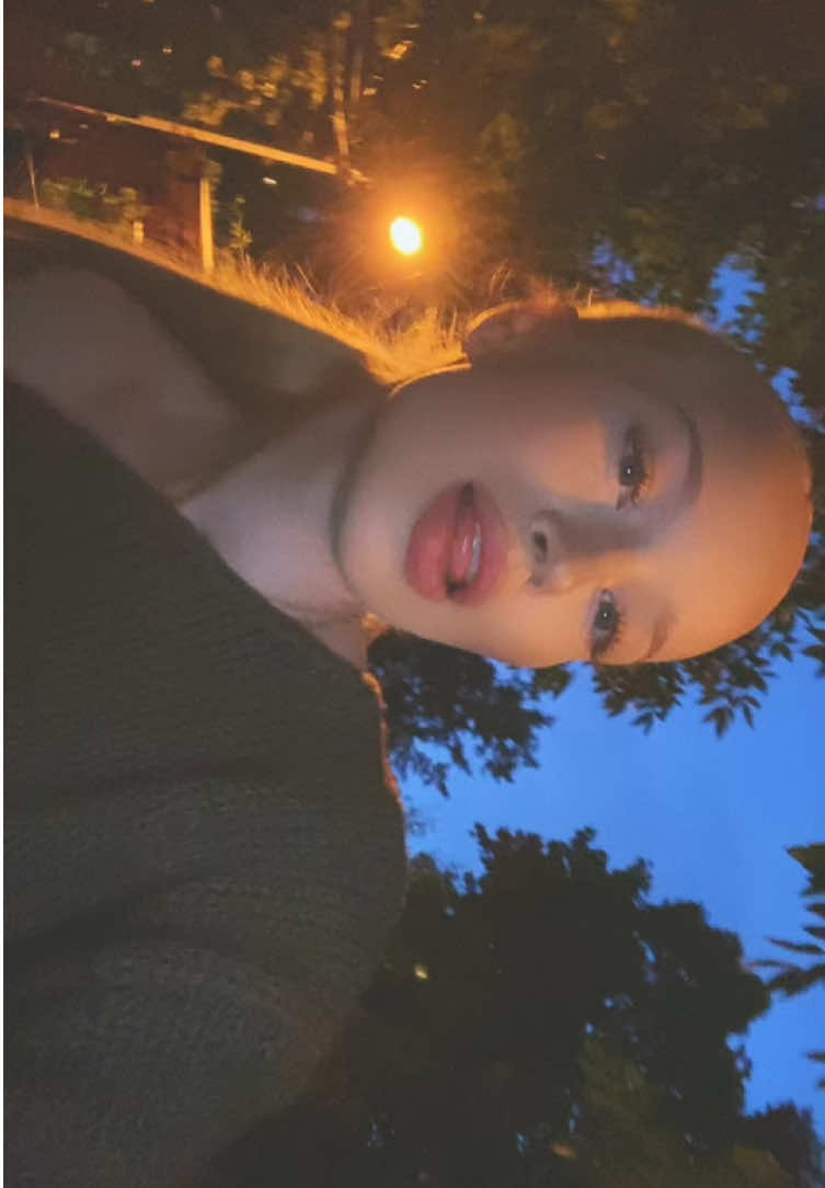 @vimolyyy