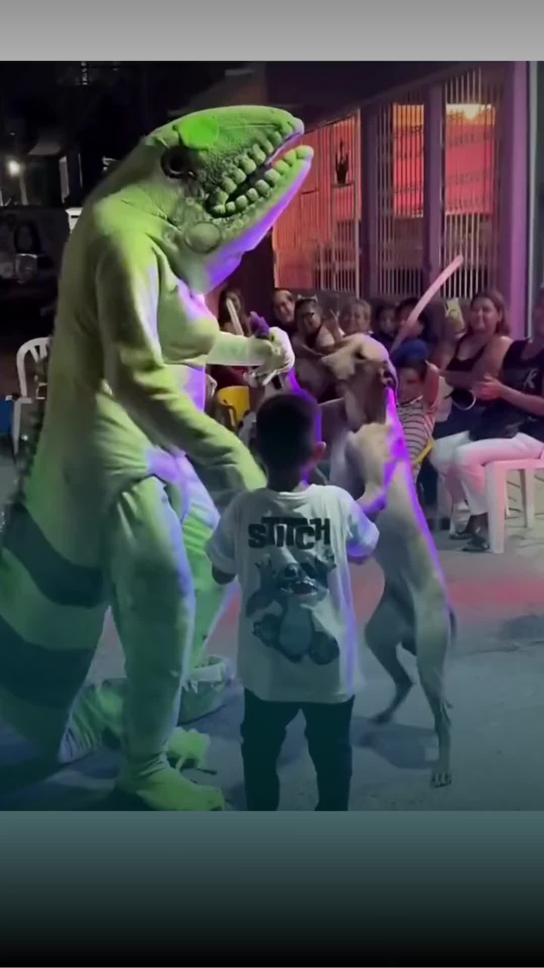 @Entre líneas