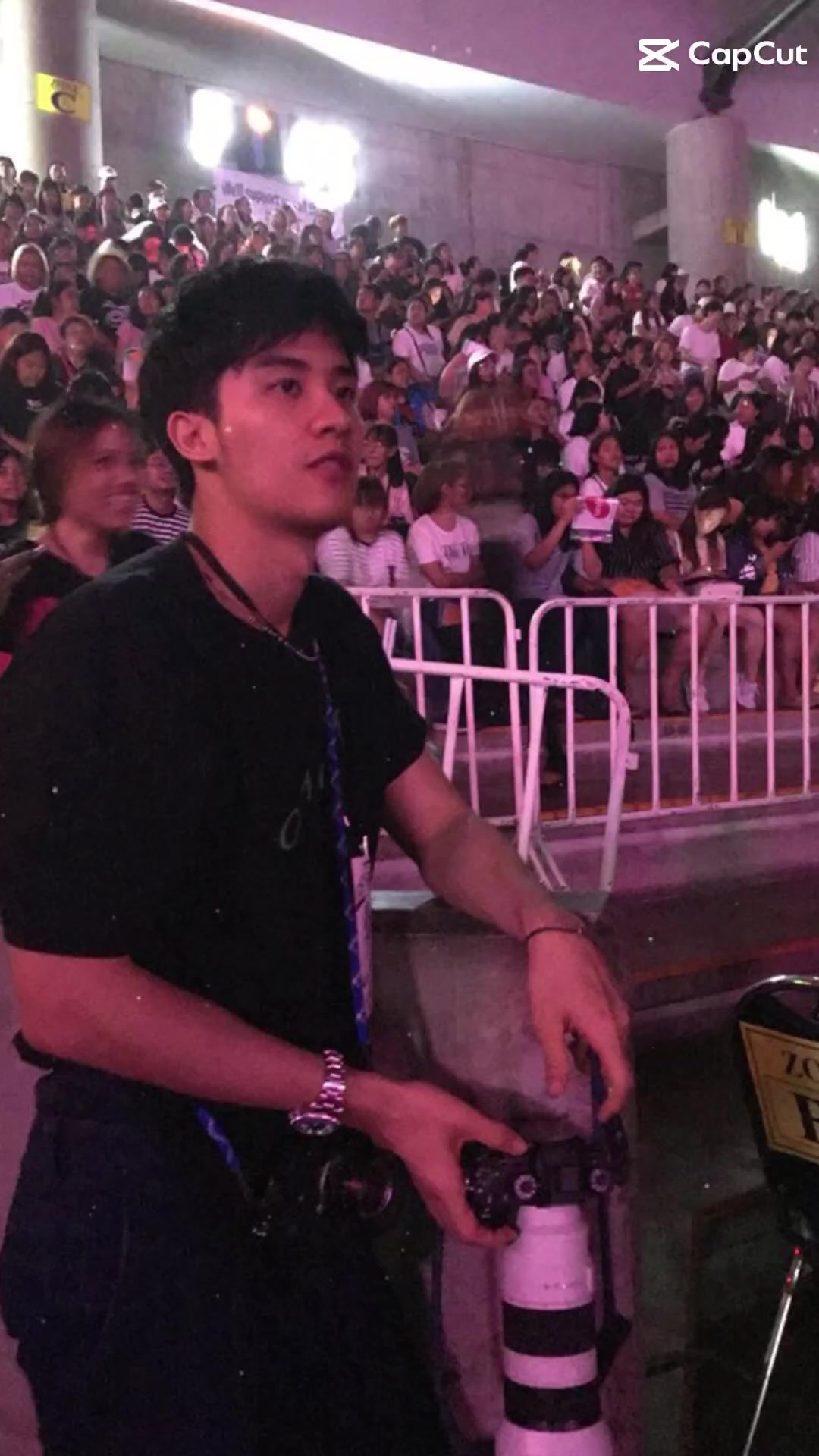 @Nia