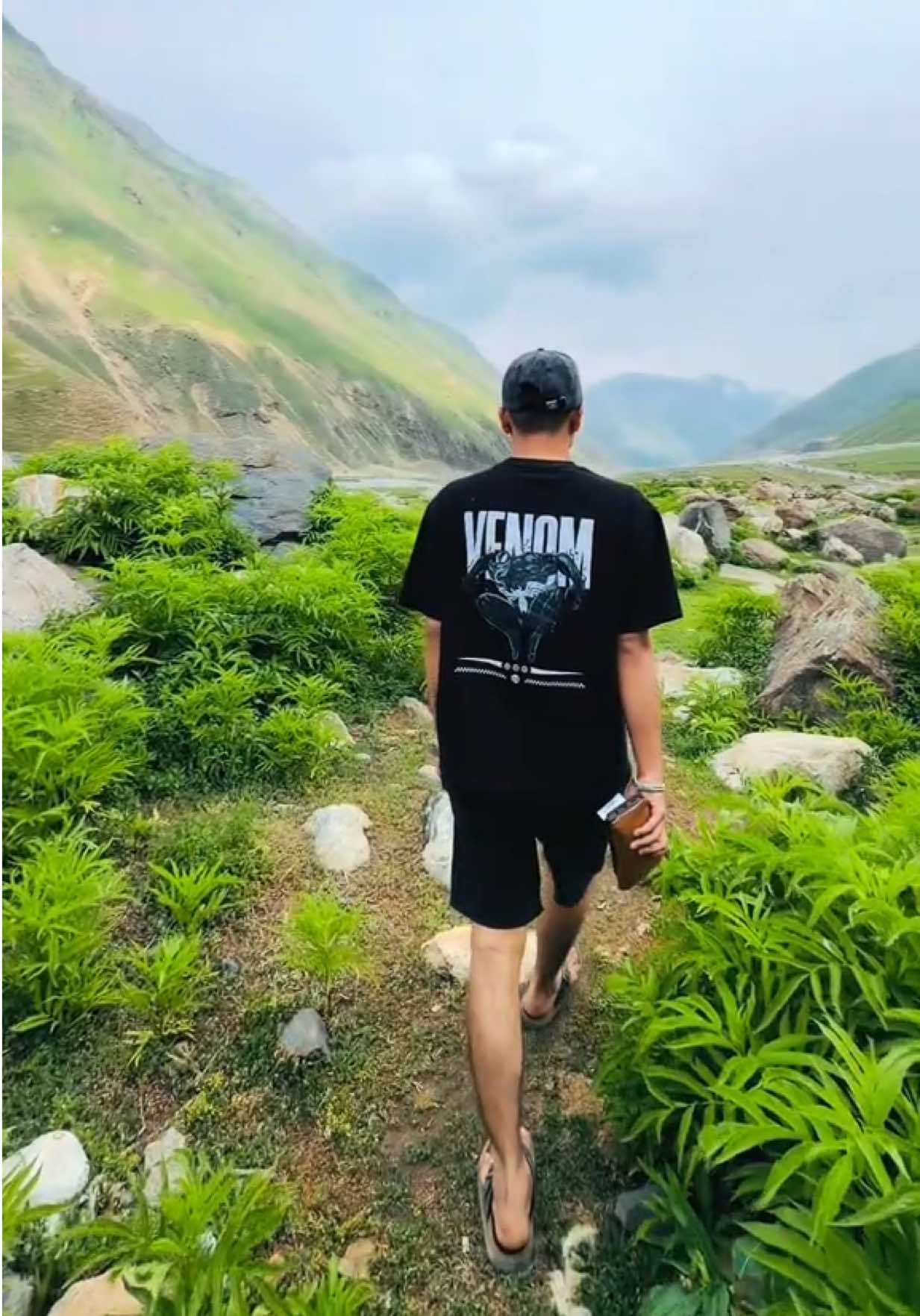 @KAMRAN HAYAT ⚜️