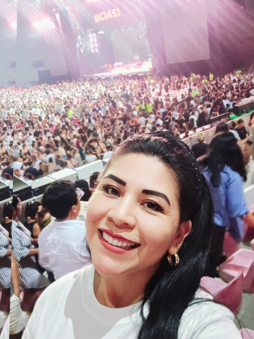 @Lau✨️