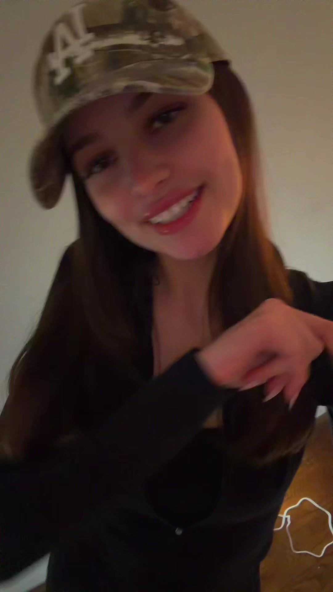 @Ella
