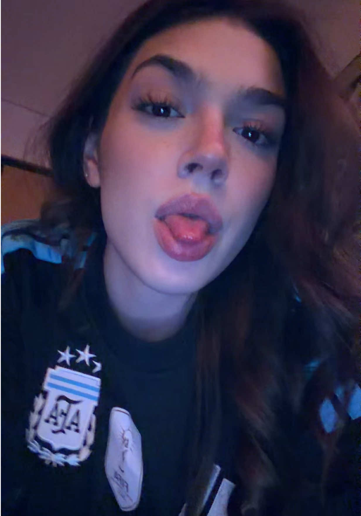 @👾