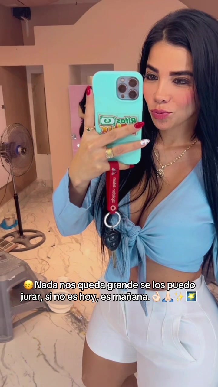 @Evelyn &Aacute;lvarez