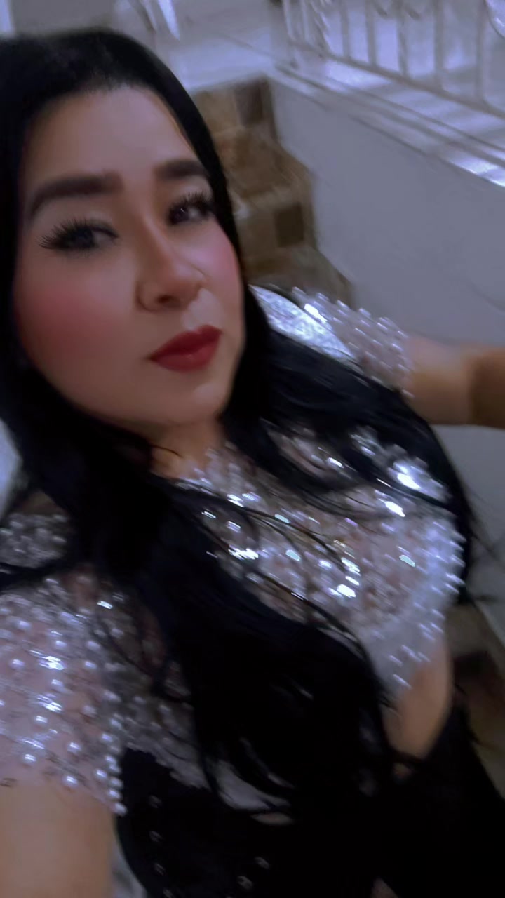@Paola andrea