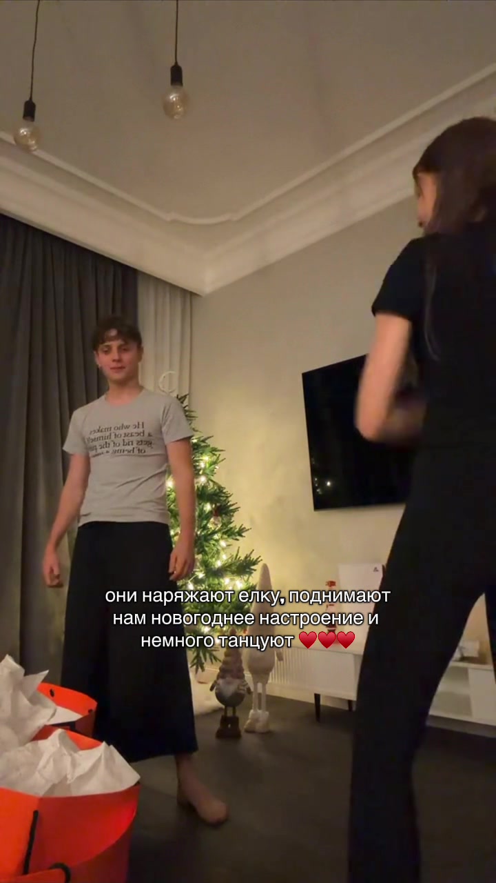 @вишневый🍒
