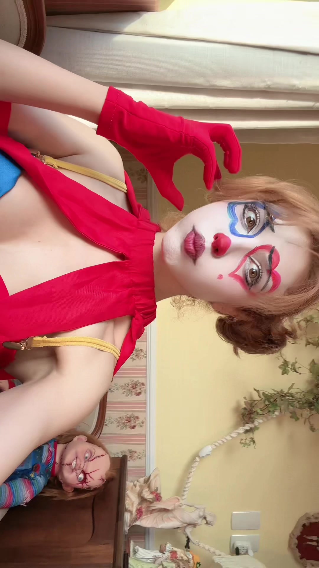 @Clown girl
