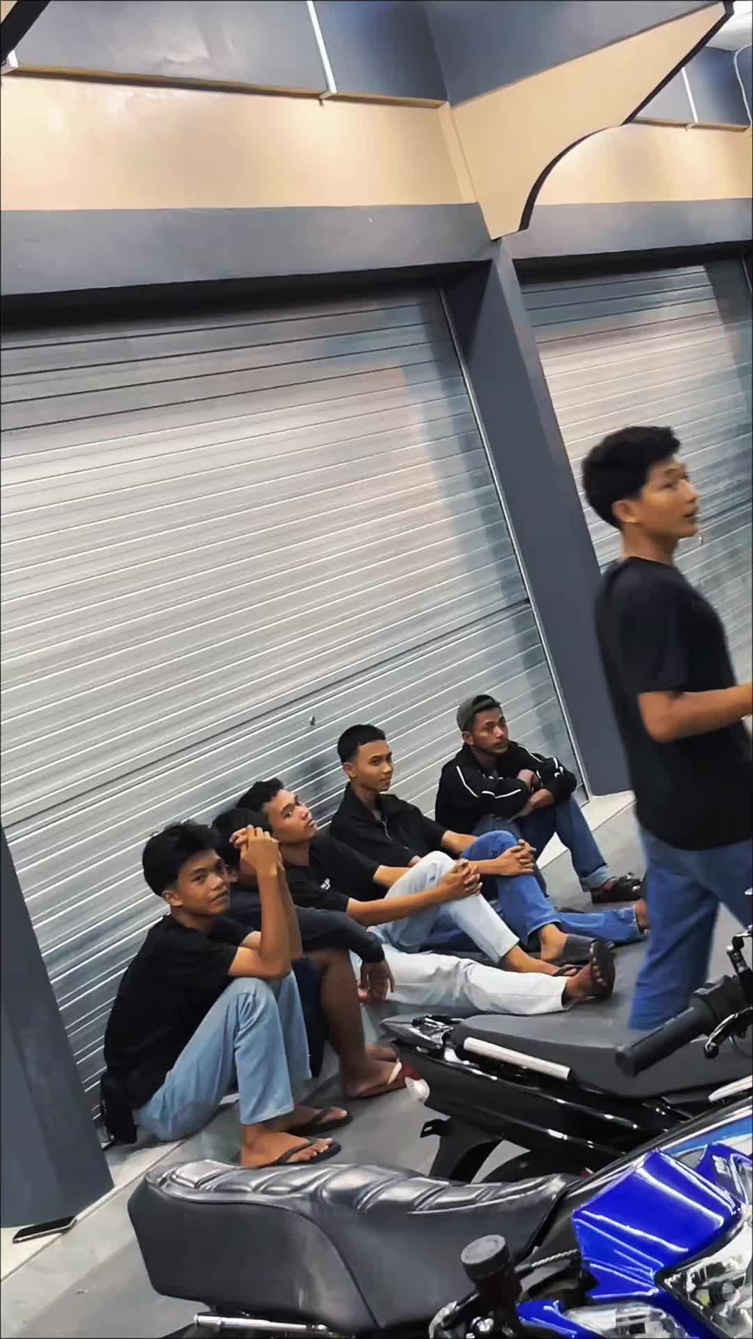 @d1k4🪬