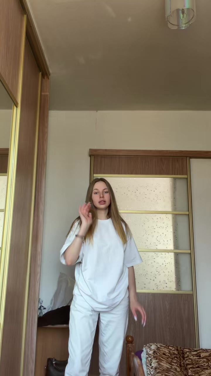 @꧁༒ Yanik 🌹🐈⬛༒꧂
