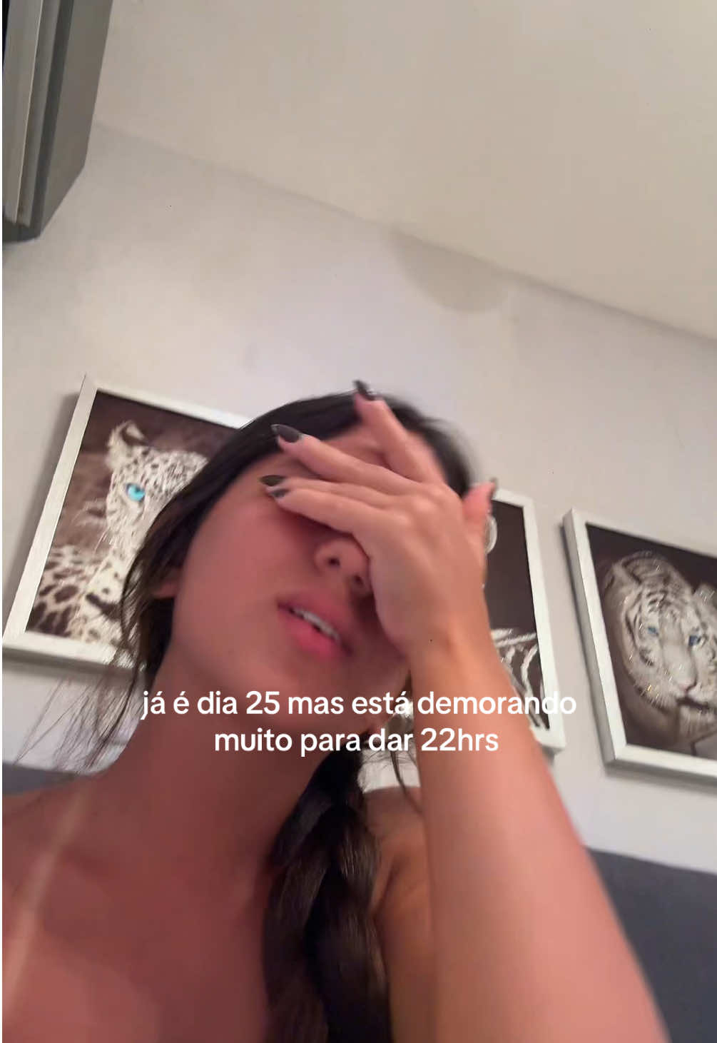 @+ VICKY QUEIROZ
