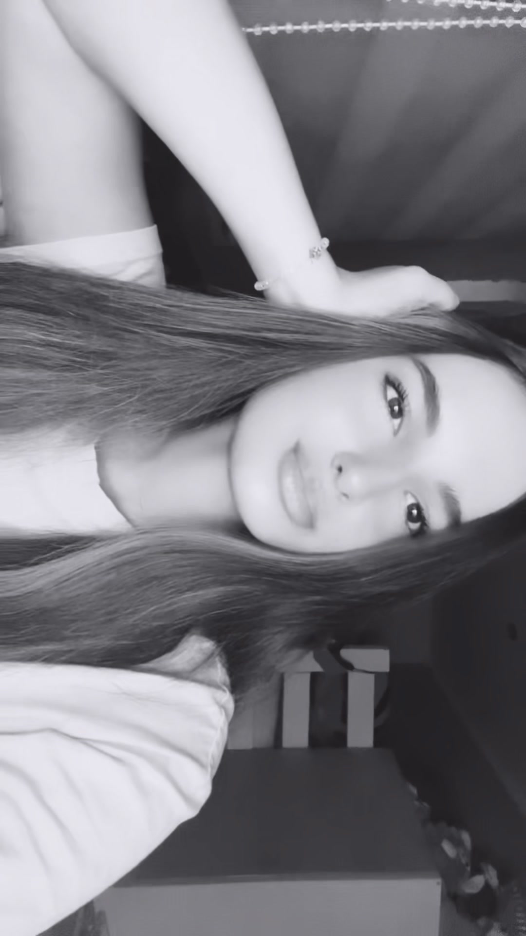 @djela🚩