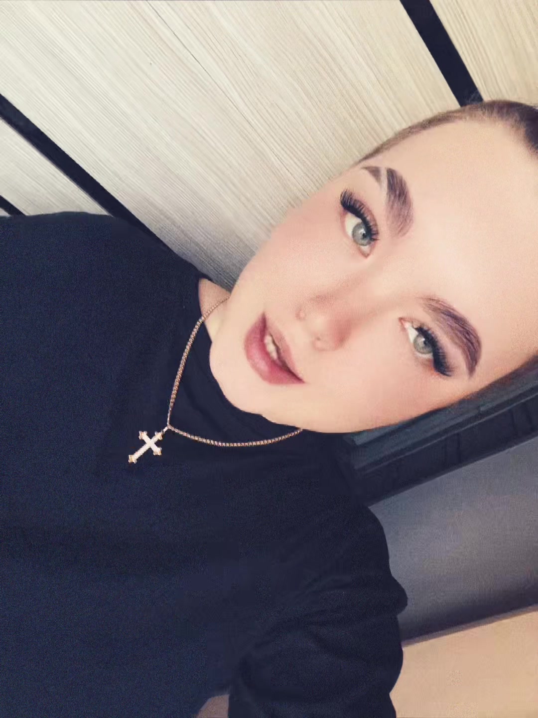 @viks_lips