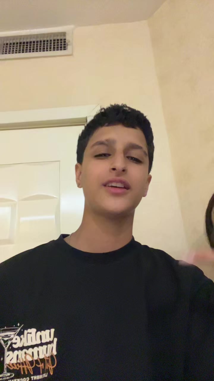@repooni_r